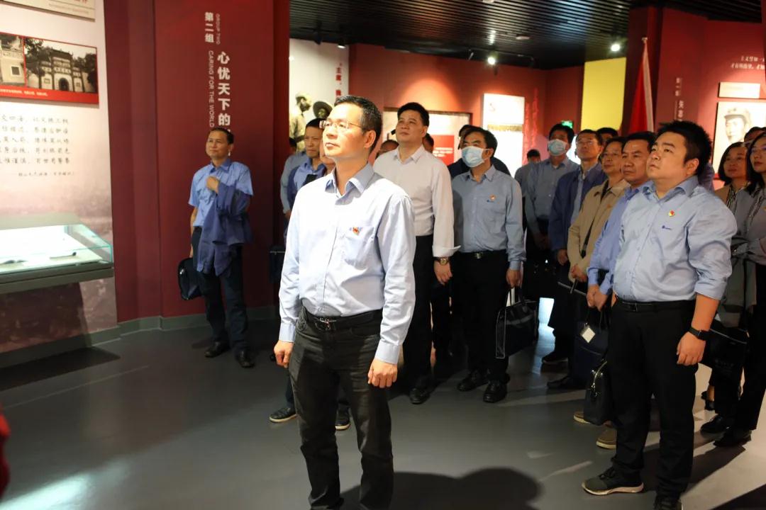 湘電集團(tuán)黨委理論學(xué)習(xí)中心組開展“學(xué)史崇德”專題集中(擴(kuò)大)學(xué)習(xí).jpg 湘電集團(tuán)黨委理論學(xué)習(xí)中心組開展“學(xué)史崇德”專題集中(擴(kuò)大)學(xué)習(xí).jpg